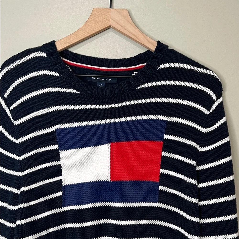 Tommy Hilfiger Logo Intarsia Stripe Sweater Men's Medium Navy and White